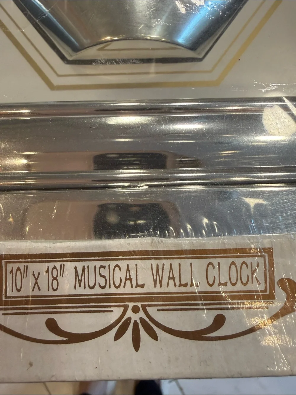 Quartz Mantel Wall Clock in Silver
